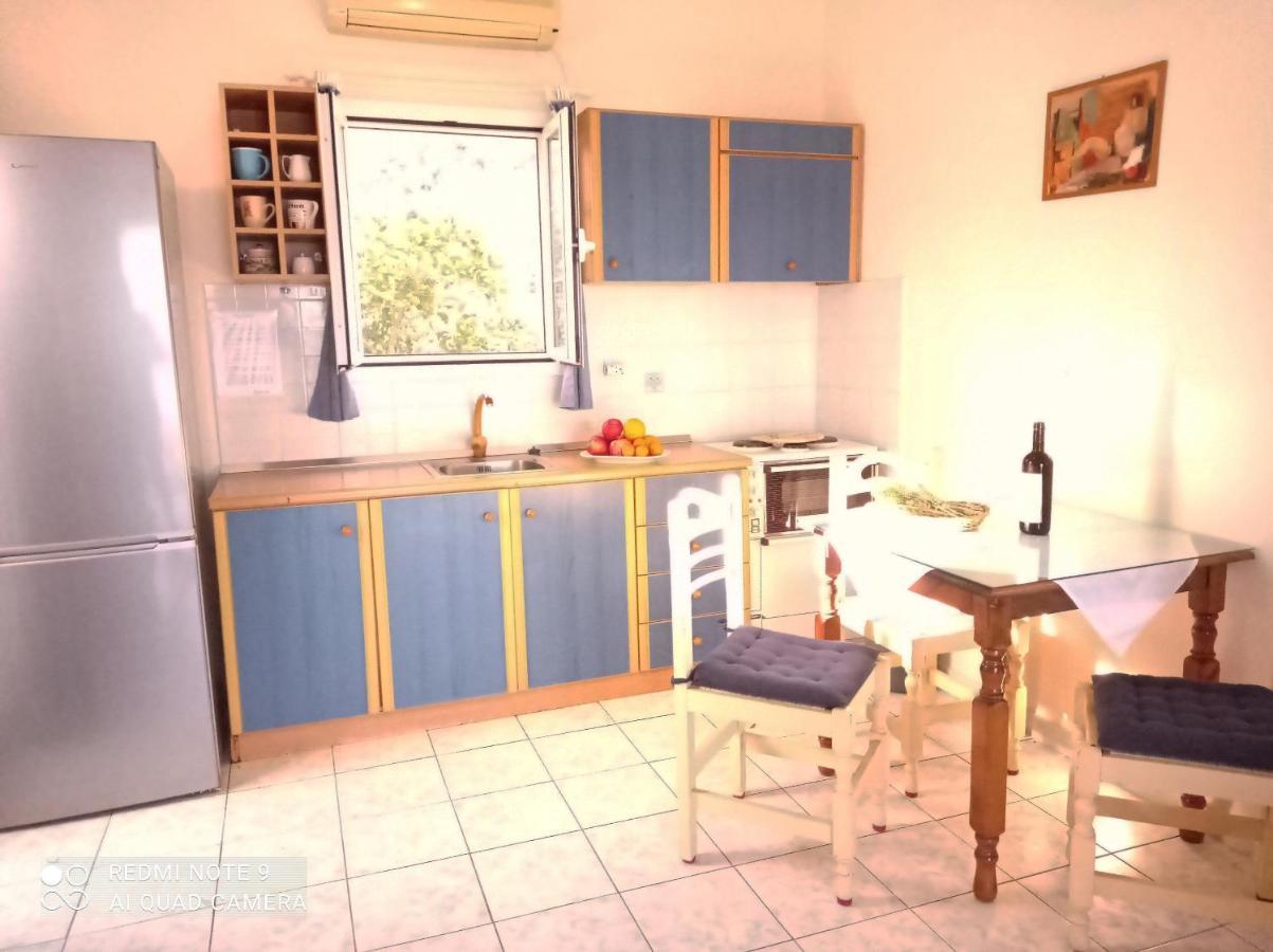 Evangelia House Sea View Apartments Agia Pelagia  エクステリア 写真