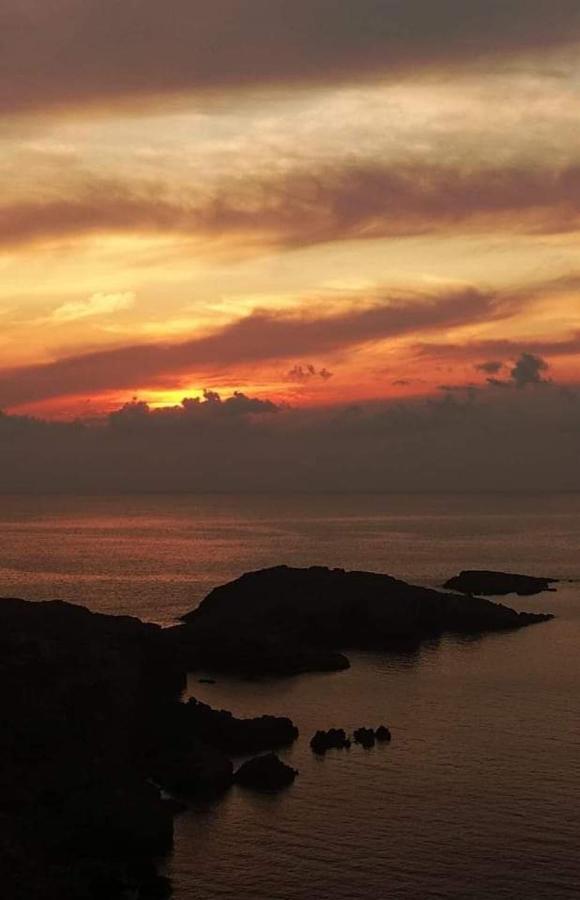 Evangelia House Sea View Apartments Agia Pelagia  エクステリア 写真